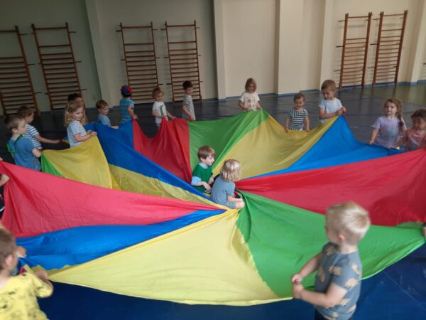 Bewegingsschool: Kleuterbasketbal (Lier - Zomer W2 2025) - Afbeelding 4